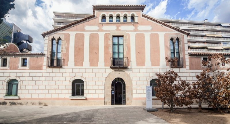 Edificio La Mas�a